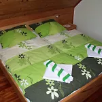 Peternelj * Davča